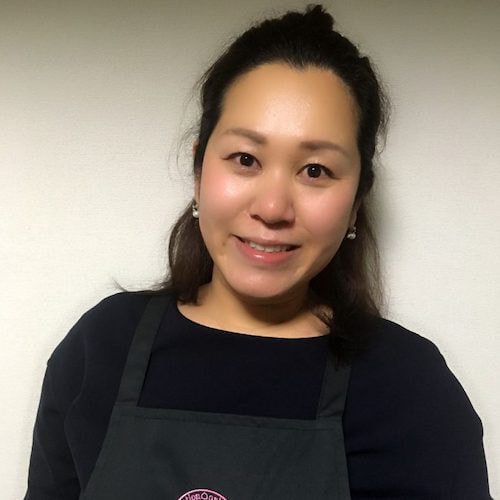 明石由貴子